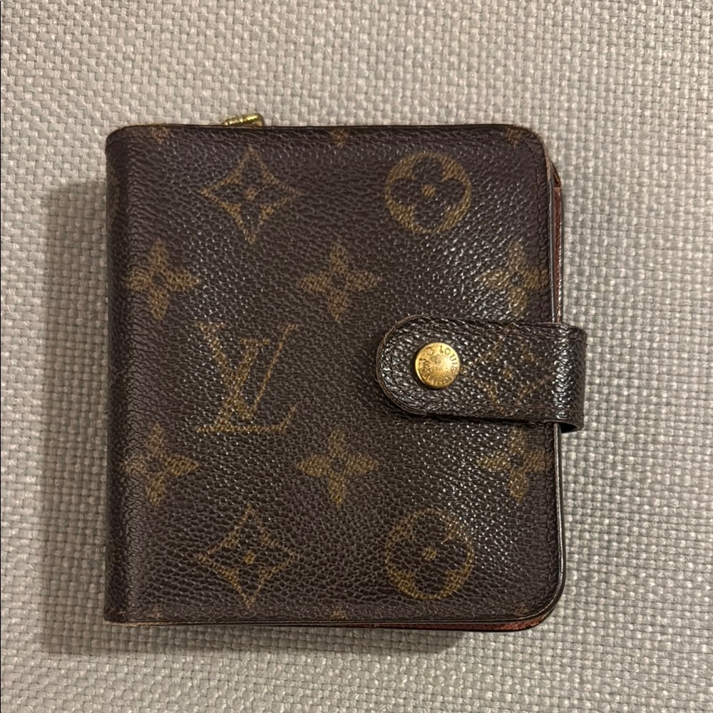 Louis Vuitton Monogram Wallet